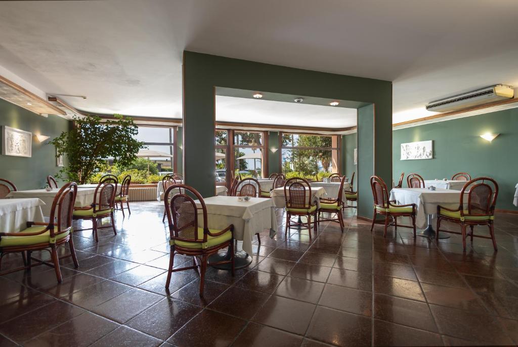Hotel Kristina photo 2
