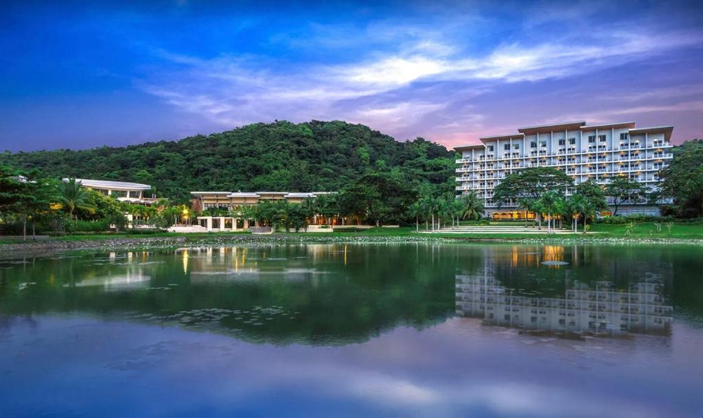 Pico De Loro 2BR Carola B Unit with Lagoon View