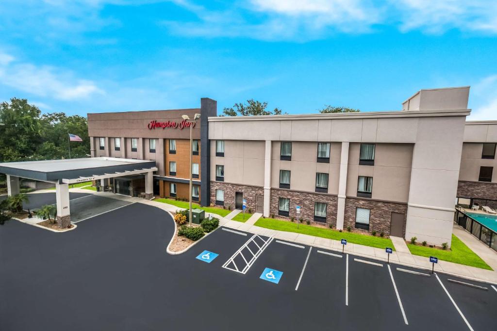 Hampton Inn Winter Haven image