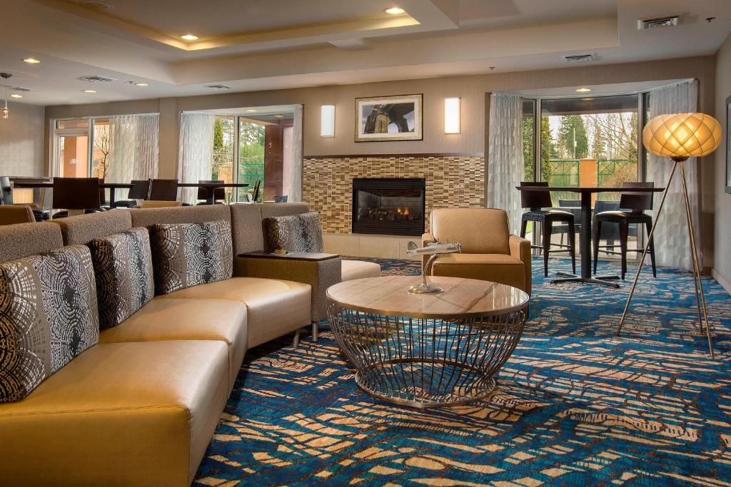 Courtyard by Marriott North Seattle/Lynnwood image
