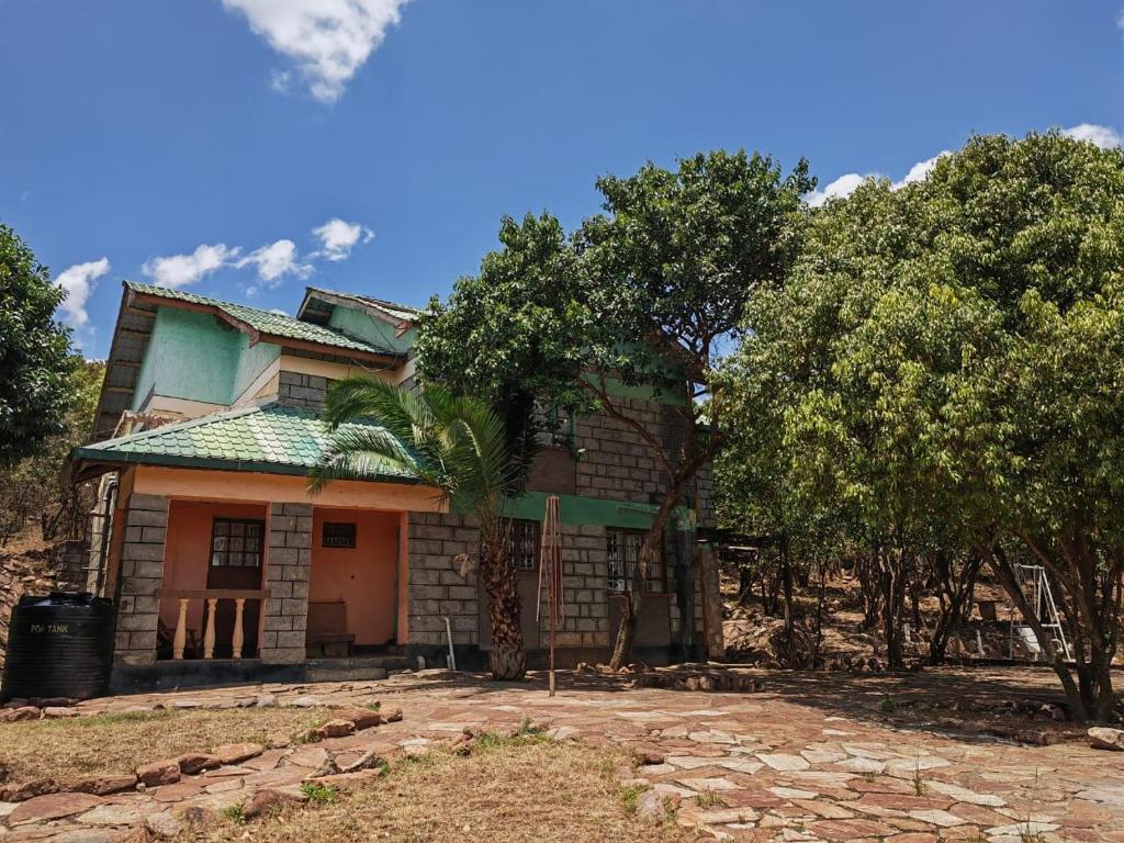 Mara bush house photo 1