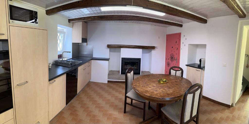 Sirogn House photo 1