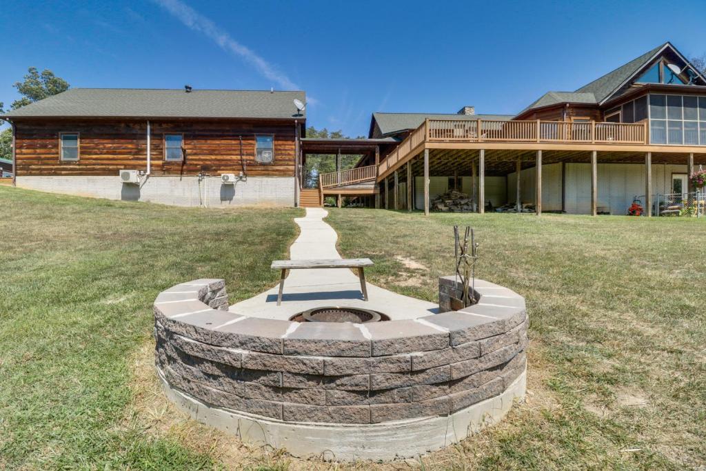 Pet Friendly Garnerland Home with Deck and Porch! photo 1