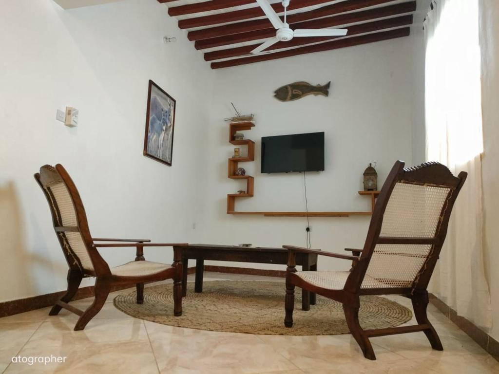 Manama Suites Apartment photo 1