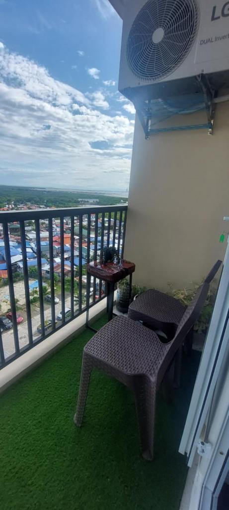 Dracarys Place 2 Condo with Balcony Unlimited Wifi LapuLapu City view photo 3
