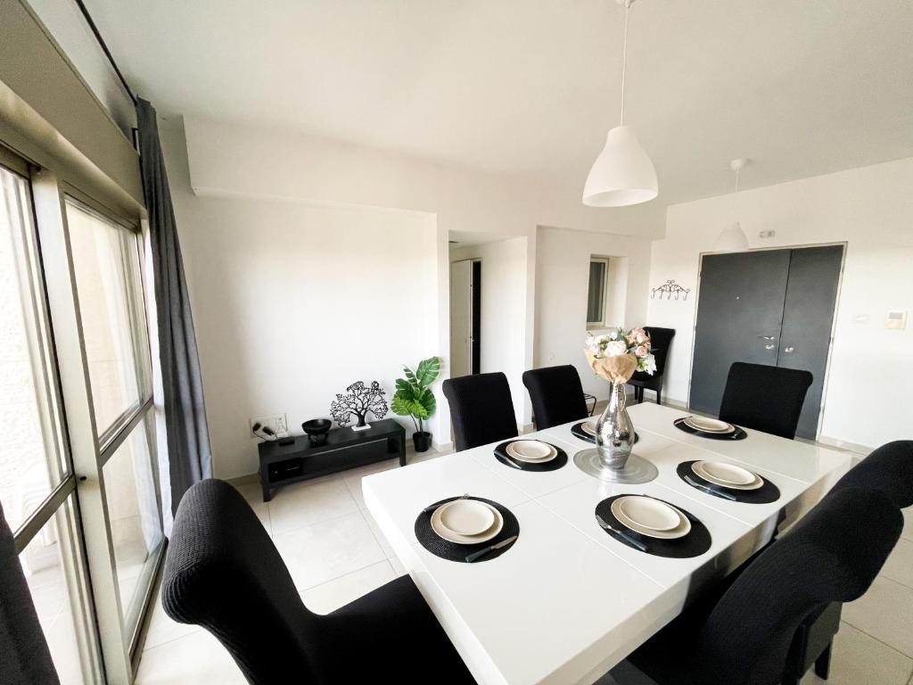 Modern Appartment in the Heart of Jerusalem photo 1
