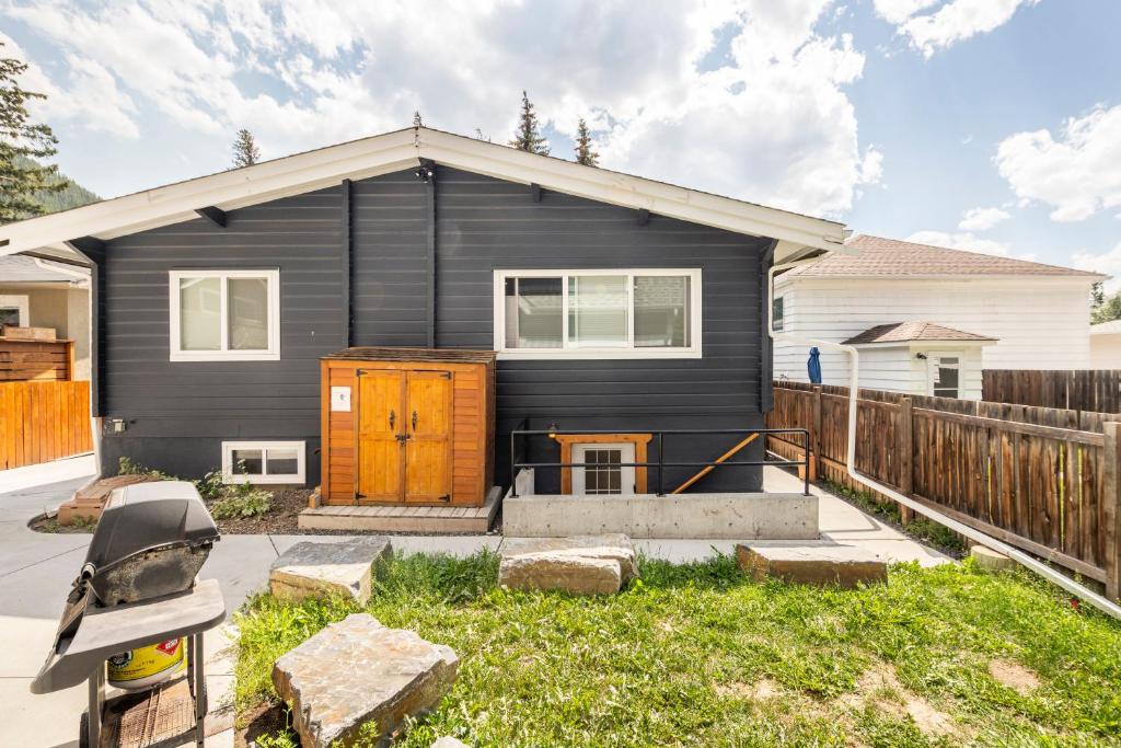 Cougar Street Mountain Rental photo 1