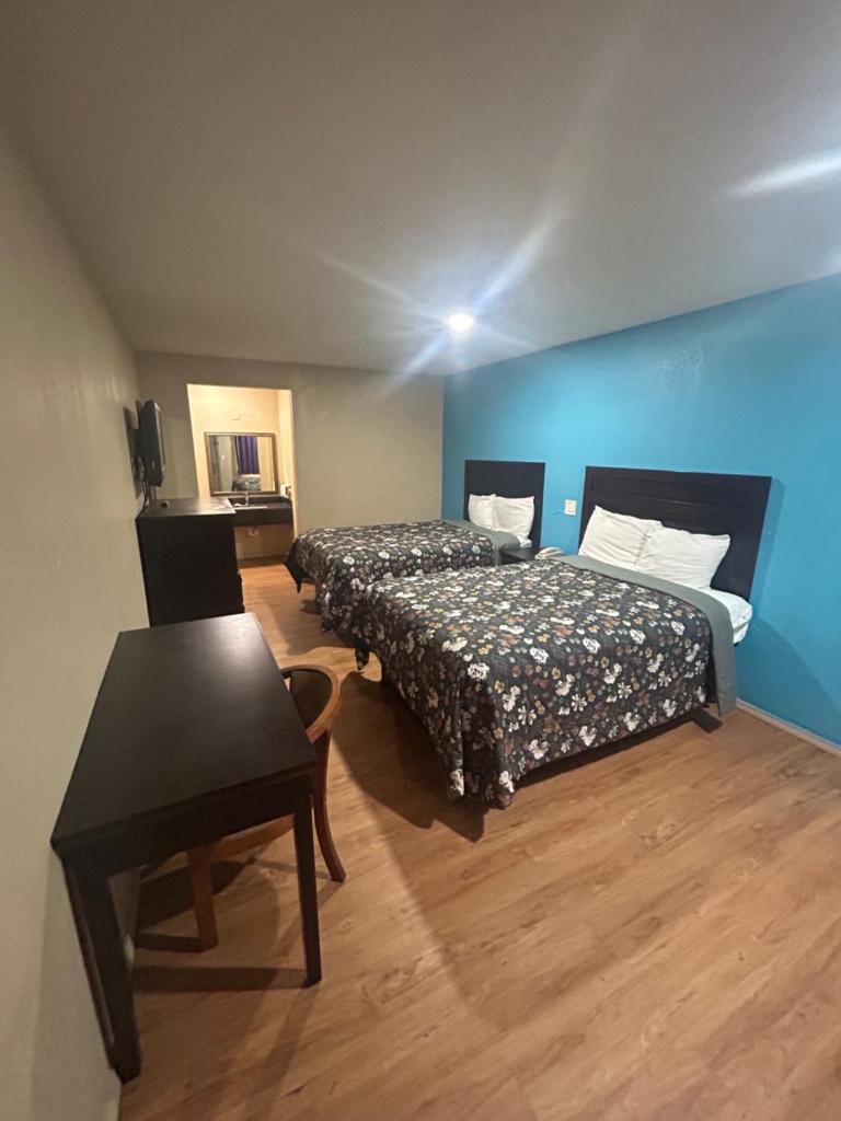 Blue Star Inn image