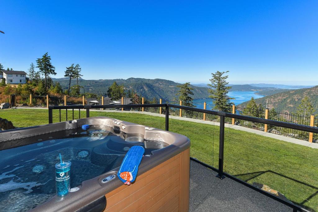 Above It All Estate photo 2