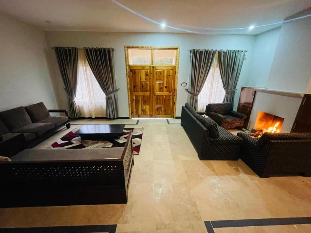Apartment Peak Escape - Country Club Balakot photo 4