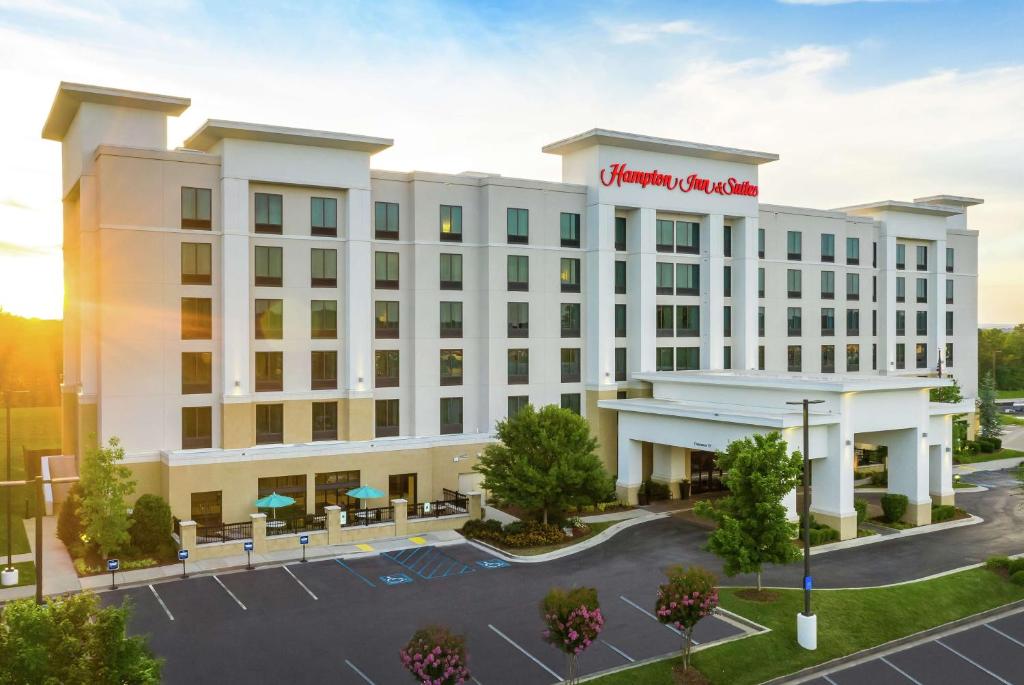 Hampton Inn & Suites Chattanooga/Hamilton Place photo 1