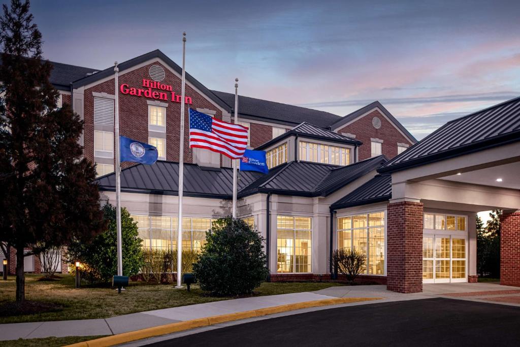 Hilton Garden Inn Fredericksburg photo 1