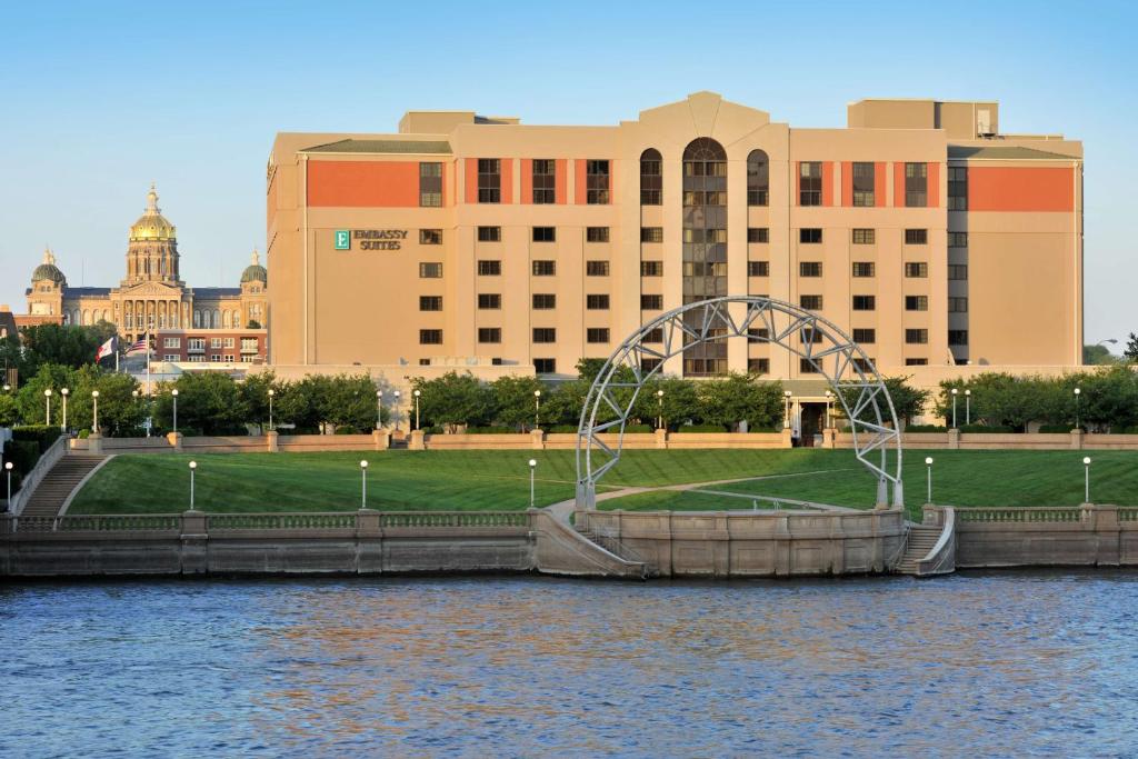 Embassy Suites Des Moines Downtown photo 4