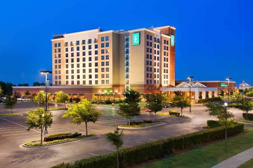 Embassy Suites by Hilton Norman Hotel & Conference Center photo 2