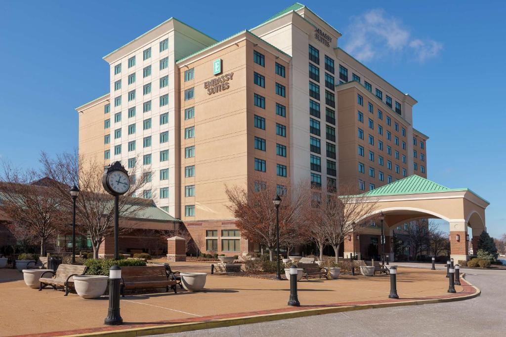 Embassy Suites by Hilton St. Louis St. Charles image