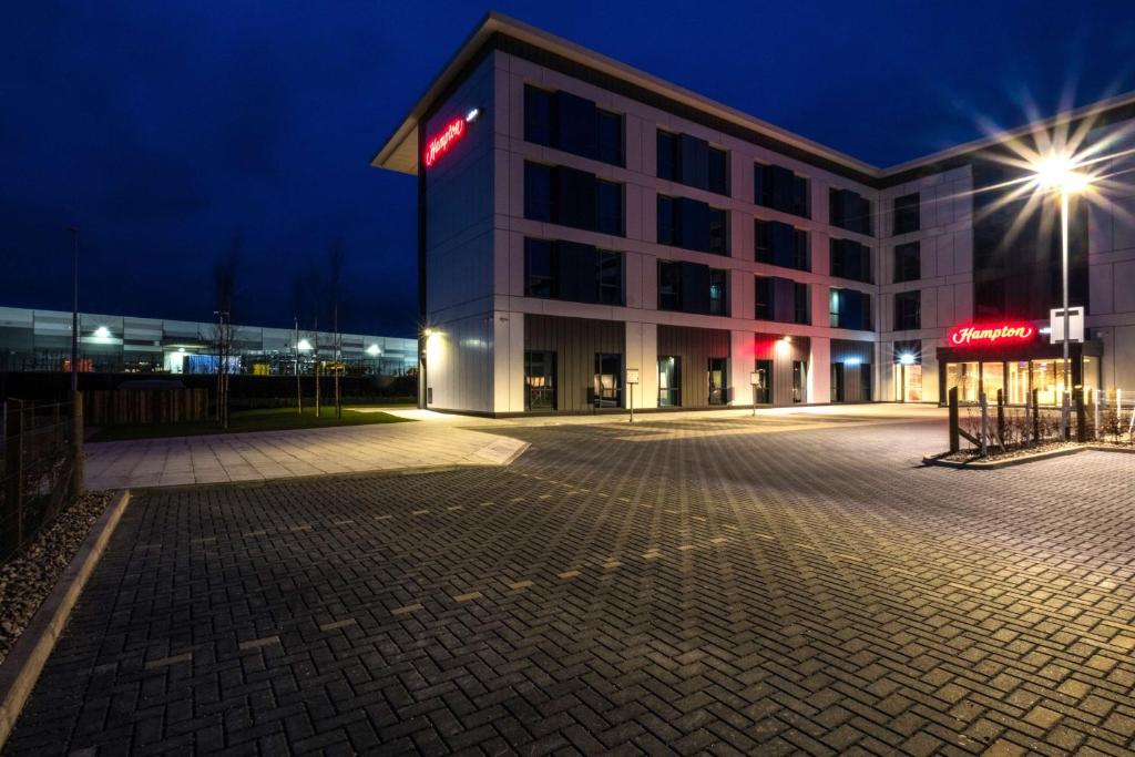 Hampton By Hilton Aberdeen Airport photo 3
