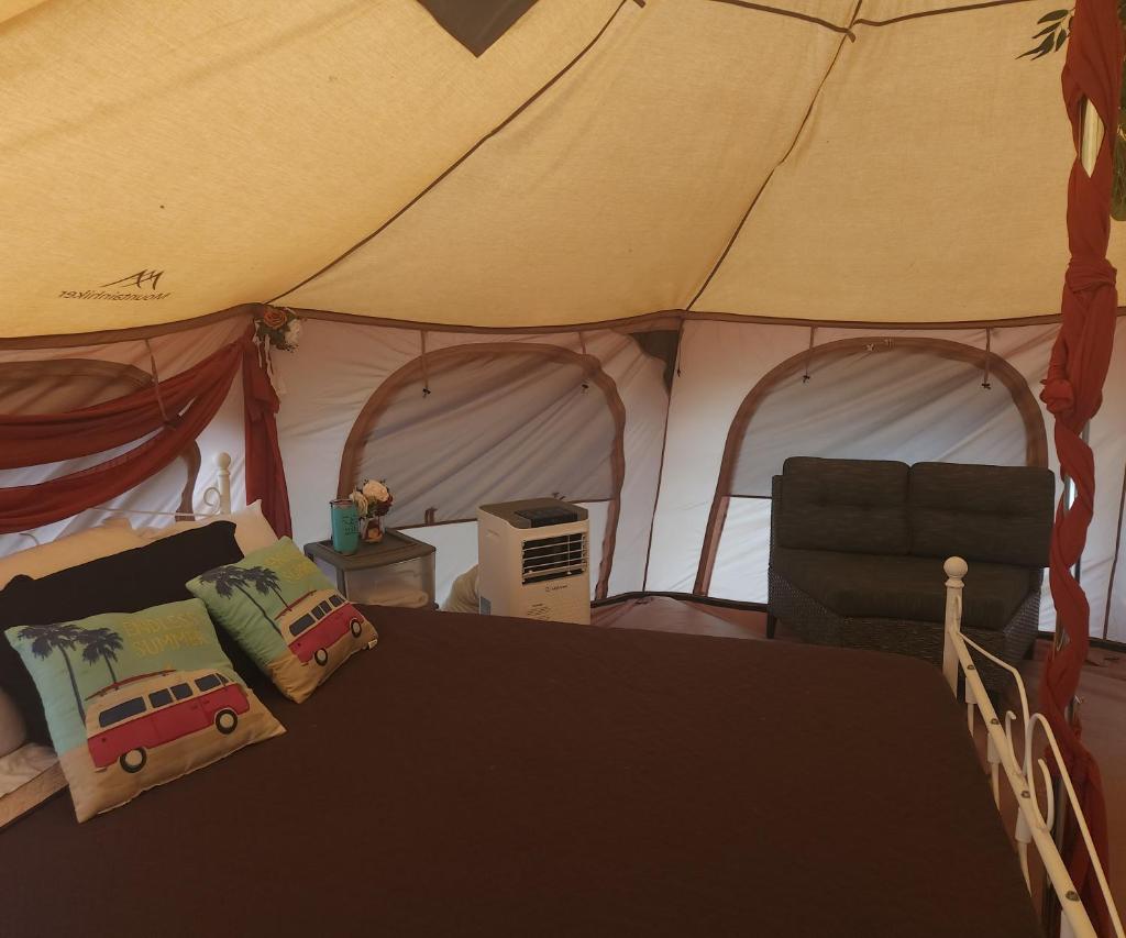 Al's Hideaway Glamping Tents photo 2