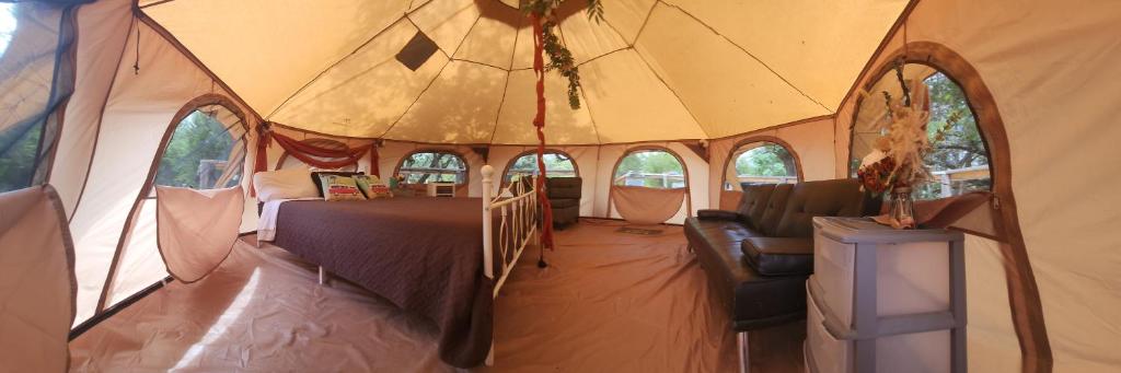 Al's Hideaway Glamping Tents photo 4