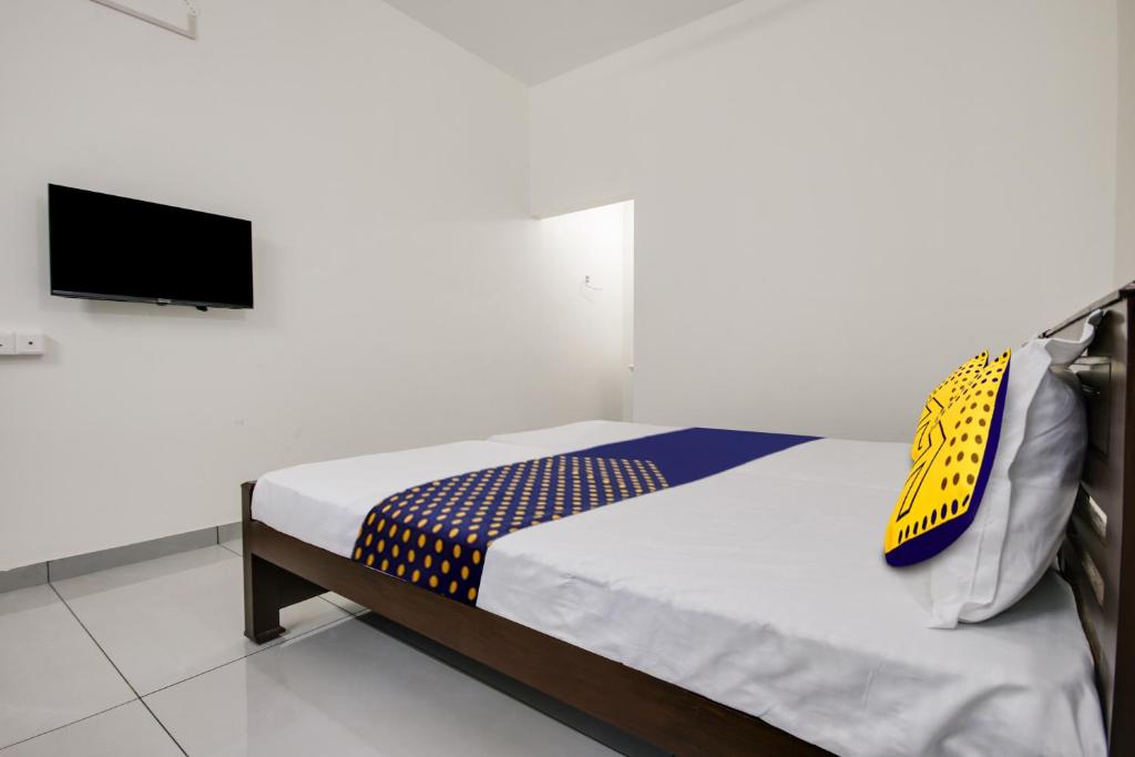 OYO Hotel Al Ameen Punnapra photo 1