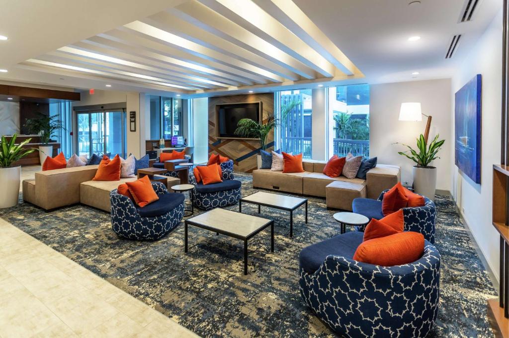 Hilton Garden Inn West Palm Beach I95 Outlets image