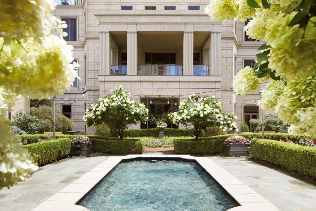 Waldorf Astoria Atlanta Buckhead image