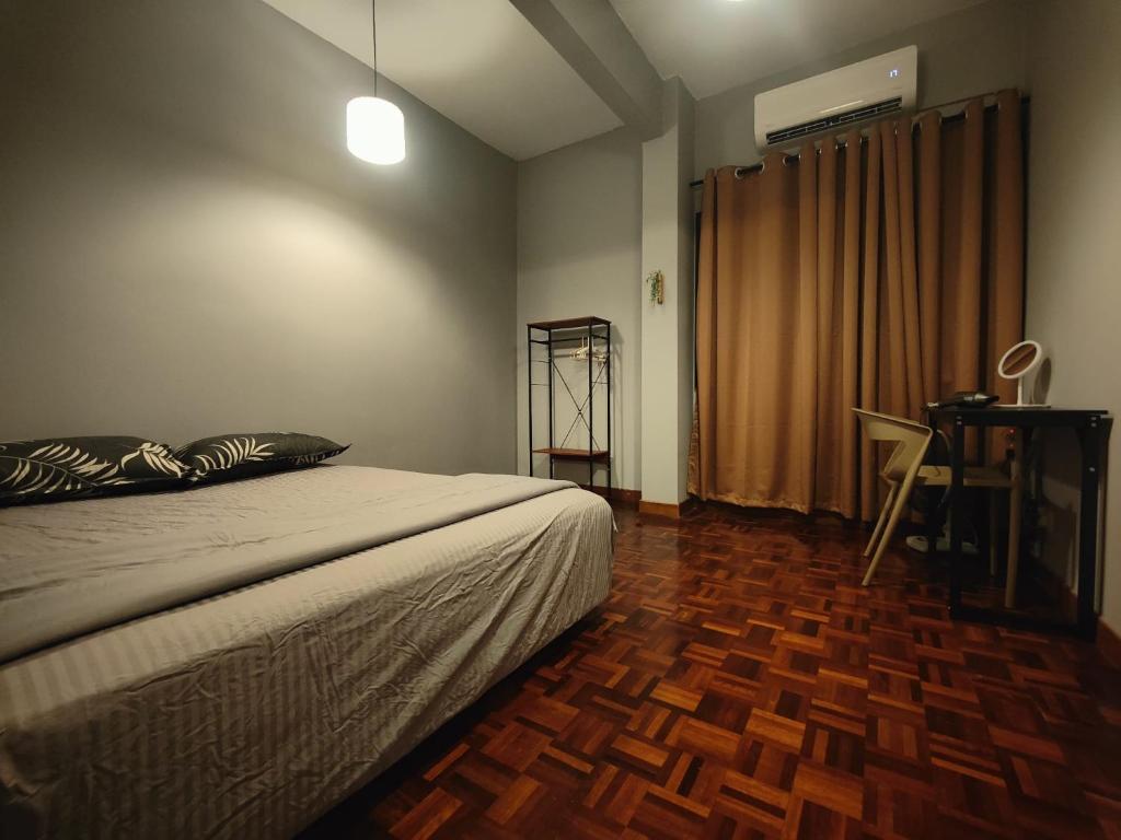 The Jewel with FREE WiFi and Box TV photo 3
