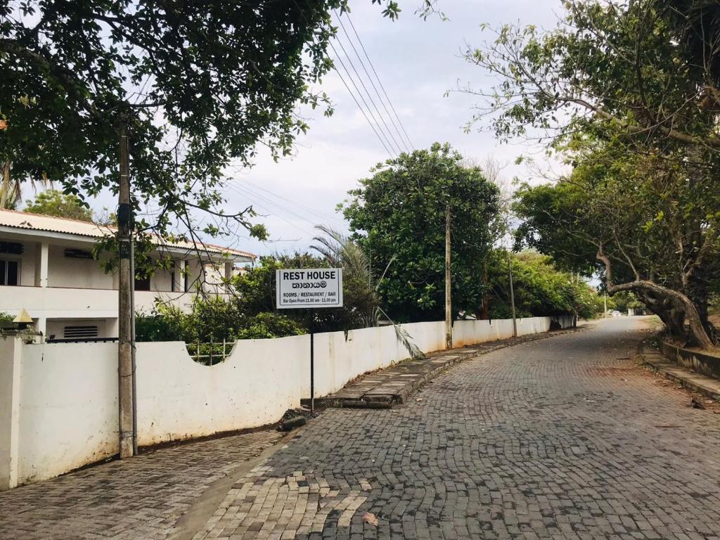 Hambantota Rest House photo 3