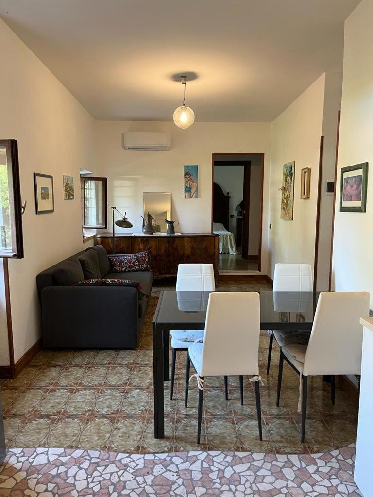 Villa Nogarola - apartment with private pool and garden photo 3
