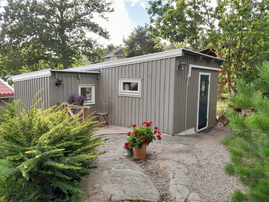 Nice holiday home in cozy Billdal