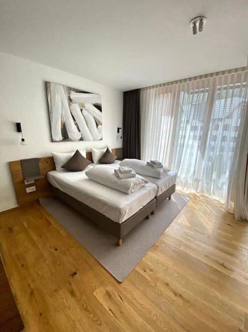 Luxury Mountain Hotel Apartment photo 3