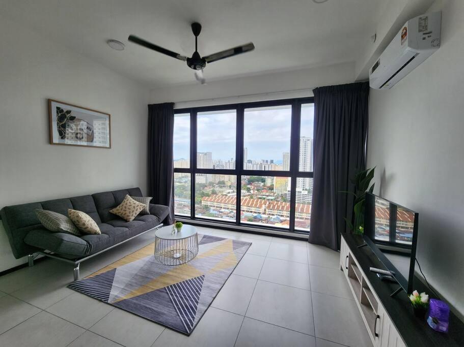 NEW Infinity Pool 3 Bedrooms 2 Carparks photo 1