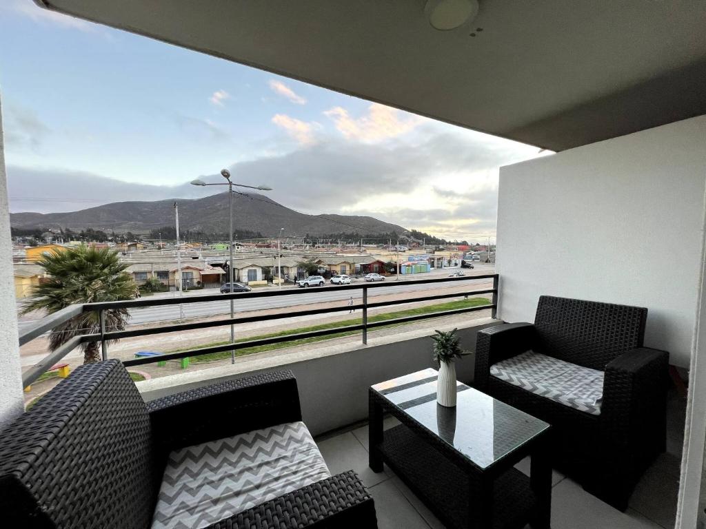 Cozy Apartment Near Airport, Secure, and Versatile photo 4