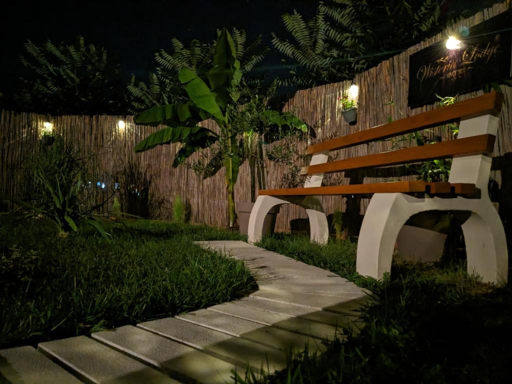 Wisteria Lodge photo 3