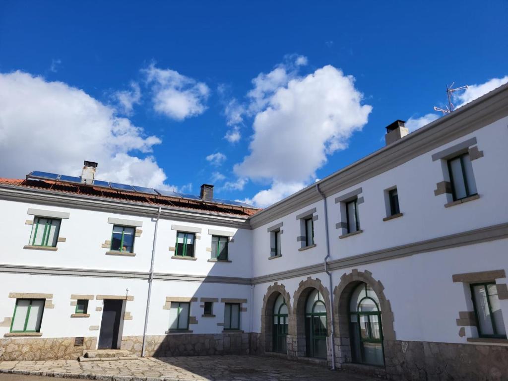 Albergue de Villamanín photo 2