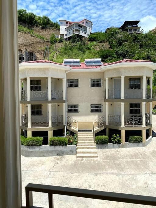 SkylineSuites Lost in Paradise - FA4 photo 1