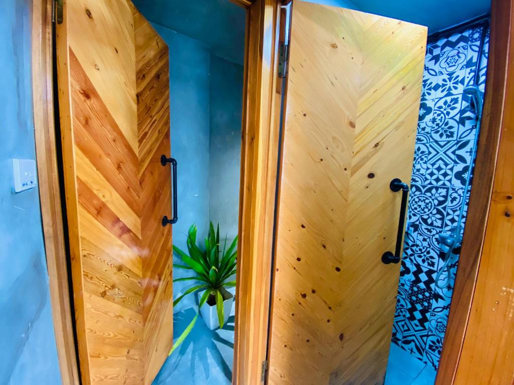 Penthouse/3BR/Terrace/Hot tub/2WC/2' to Hoankiem Lake & Ta Hien Beer street