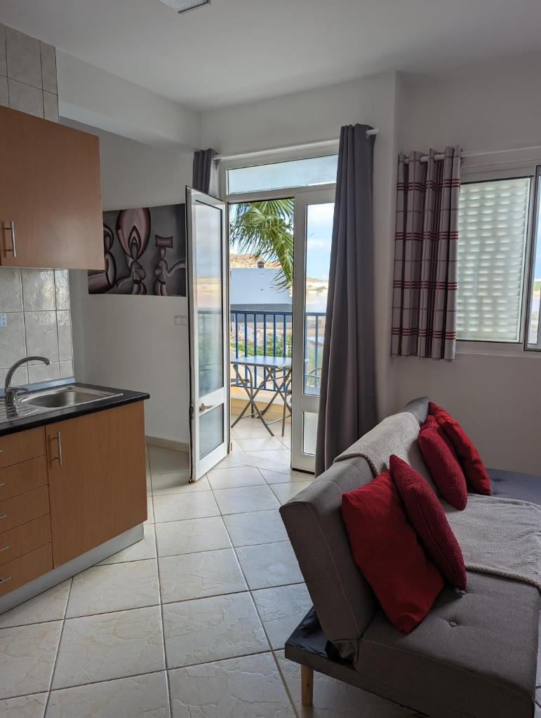 Vila Cabral 1 Bed Apt - Wi-Fi & Air Con Included photo 2