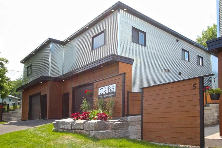 Cribs on the Hill photo 2