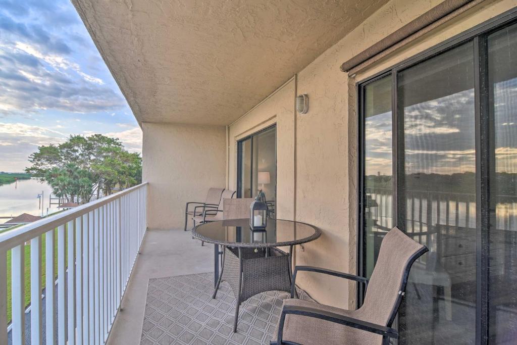 Sunny Indian Shores Condo with Balcony and Views! photo 1