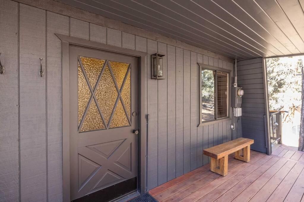 Stunning Cabin with Private Deck photo 3