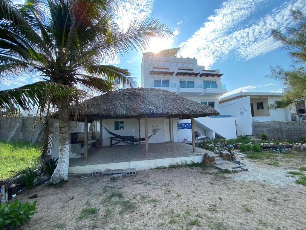 Sea and Sun Beach House photo 4