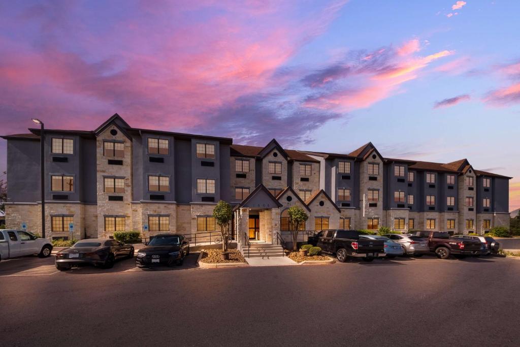 Best Western SeaWorld San Antonio image
