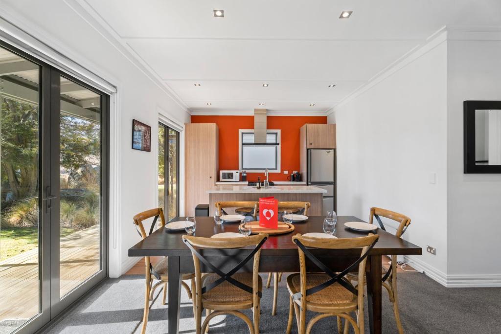 Gold Rush Chalet - Cardrona Holiday Home photo 4