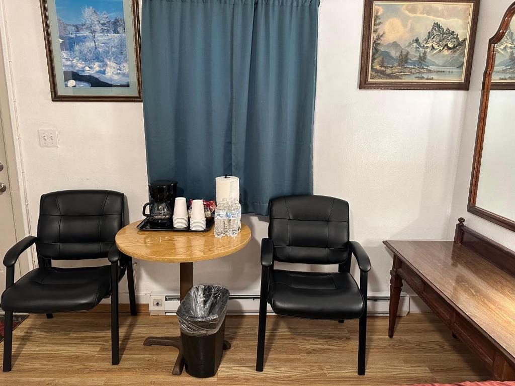Angeles Motel photo 2