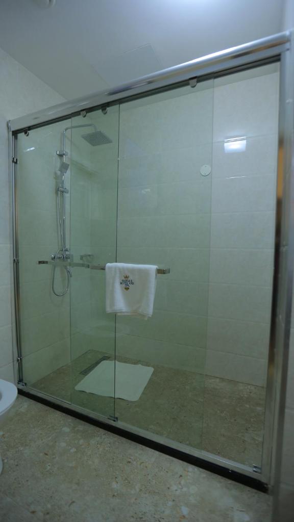 Triple E Hotel and Spa photo 2