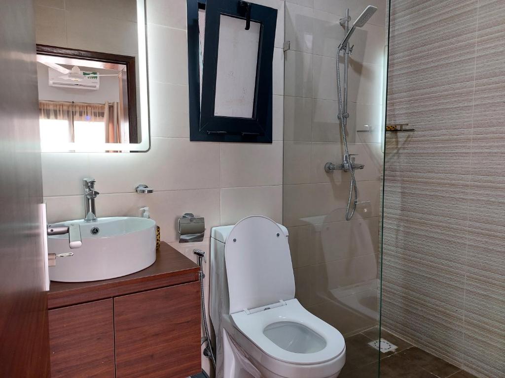 Aqua View Apartments photo 2