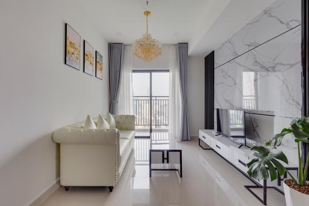 Smile Home -Soho Apatment- District 1 - 500m from Bui Vien