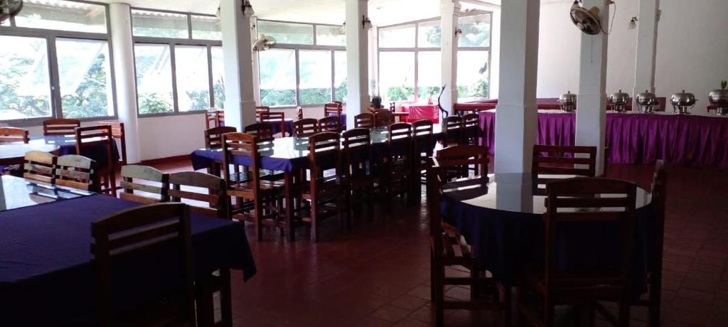 Diyaluma Falls Inn photo 4