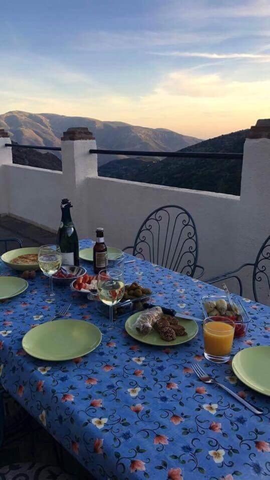 Casa Mirador Bubion, Large Terrace & Amazing Views photo 1