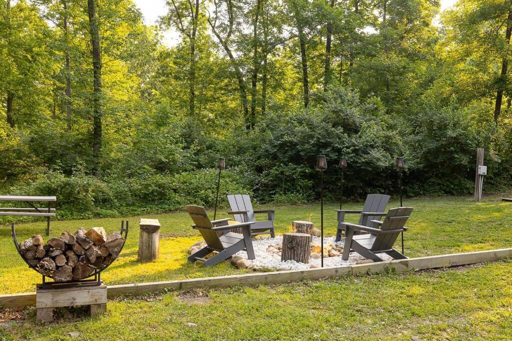 Hot Tub - Fire Pit - Pool Table - Pet Friendly - Good Times photo 3